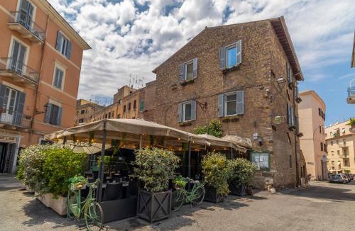 Tivoli House | Mom Apartment Rooms&Suites