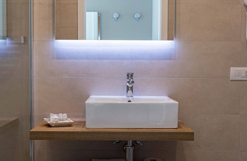 Lavello Hotel | Moma Hotel