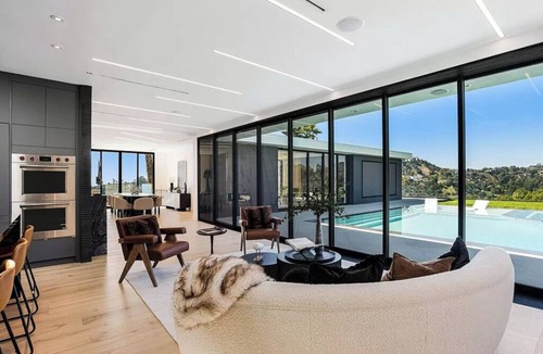 Nichols Canyon Villa | Monarch Modern - A Luxurious & Elegant Estate In The Heart Of Hollywood Hills