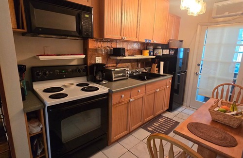 Old Town Apartment | Monthly 1-bedroom Apt B with kitchen, Old Town Key West.