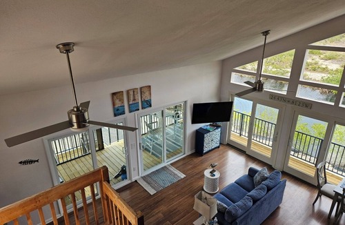 Port Pine Heights House | Monthly rental lap pool 40 ft dock wDavitz