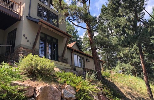Morrison House | Morrison Colorado Mountain Getaway - Red Rocks