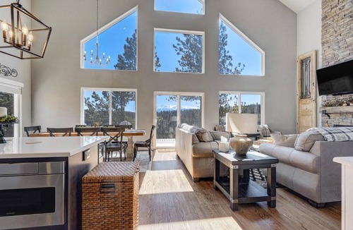 Spring Valley House | Mountain Vista