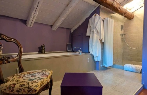 Villair-Amerique Bed & Breakfast | Mozart Suite: 18th-Century Splendor and Private Wellness