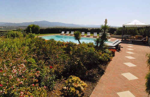 Le Piazze Villa | My Rental Homes - Villa Michelangelo with pool and SPA room with internal pool
