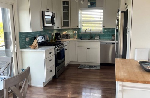 Port Pine Heights House | Nature's Paradise - Inground Pool - GREAT MONTHLY RENTAL RATE