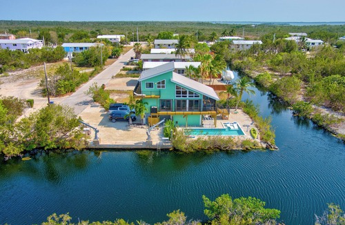 Port Pine Heights House | Nature's Paradise - Inground Pool - GREAT MONTHLY RENTAL RATE