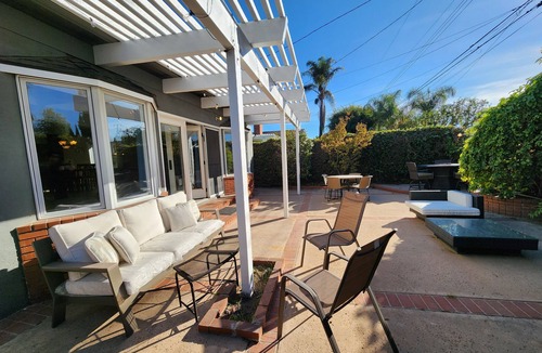 Harbor House | Near the beach and central located