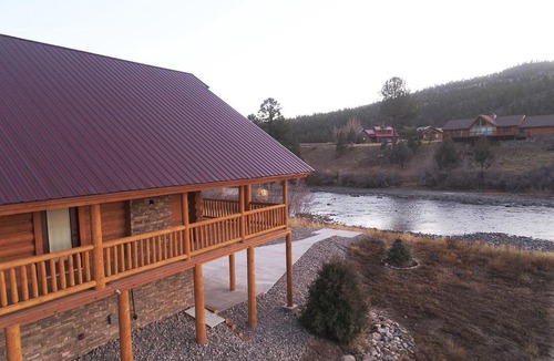 South Fork House | New Build - South Fork Retreat with river view! 5 BR for 14!