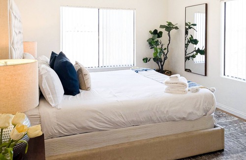 Southridge Village House | New Furnished Safe Elegant Home near NOS center