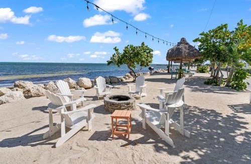Key Largo Apartment | New! Key Largo Costal Villa 2 Kings Masters, Marina, Pool & Pickleball