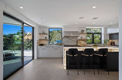 Hollywood Hills West Villa | New Modern Sunset Strip 5Bd Jetliner View Villa