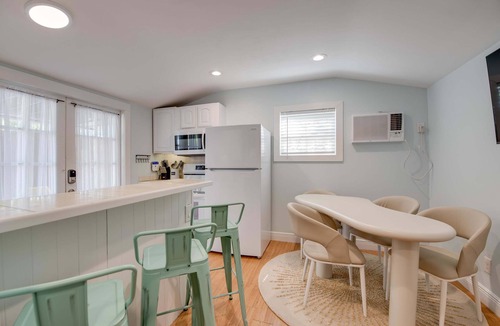 Historic Seaport Apartment | New The Cottage at James House