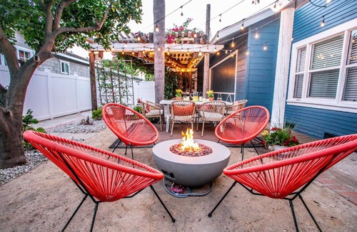 Willmore Apartment | Newly Renovated Gem Mins to Convention Center, Beaches and Downtown LB A