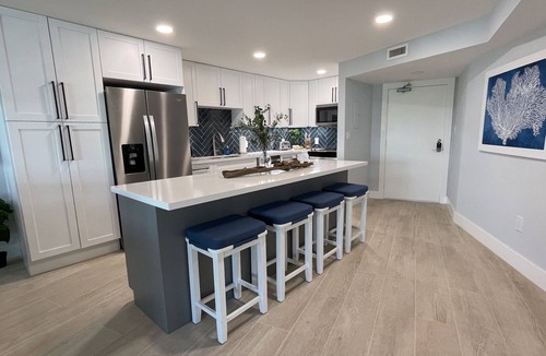 Rock Harbor Condo | NEWLY RENOVATED Oceanside Oasis at Kawama Tower