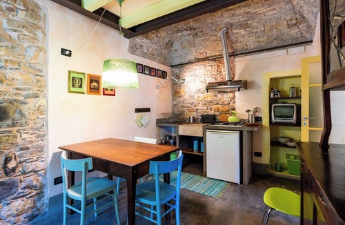 San Bartolomeo al Mare House | Nice apartment in villa for 4 guests with WIFI and pets allowed