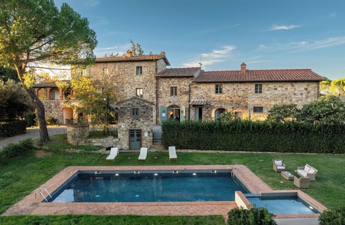 Tavarnelle Val di Pesa Villa | Nice apartment in villa for 2 guests with pool, WIFI and TV, close to Greve In Chianti