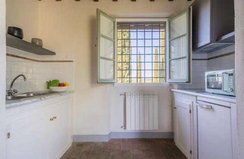 Tavarnelle Val di Pesa Villa | Nice apartment in villa with pool, WIFI, patio and panoramic view, close to Greve In Chianti