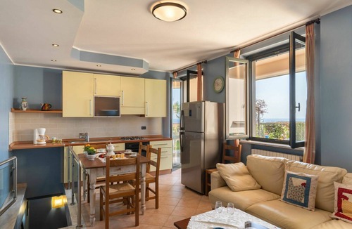 Piani-Ciapin Apartment | Nice apartment for 5 people with WIFI, A/C, pool, TV and terrace