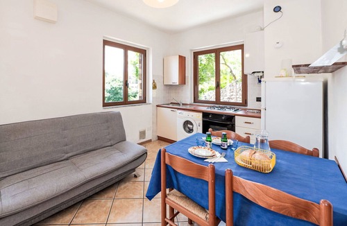 Mergozzo Apartment | Nice apartment for 2 guests with WIFI, TV, terrace and pets allowed