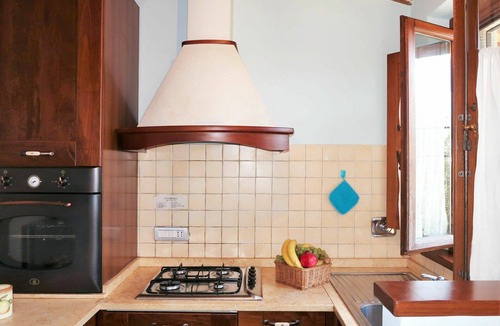 Bucine Apartment | Nice apartment for 4 people with pool, WIFI, TV, terrace and pets allowed