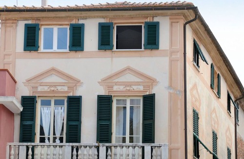 Noli Apartment | Nice apartment for 5 guests with TV and balcony