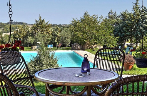 Pomarance Apartment | Nice apartment for 5 guests with pool, WIFI, TV, patio, panoramic view and parking