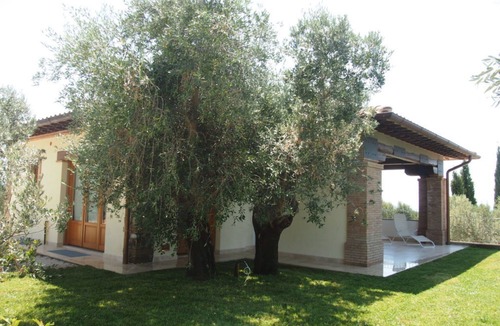 Follonica Apartment | Nice apartment for 6 people with WIFI, TV, patio and panoramic view
