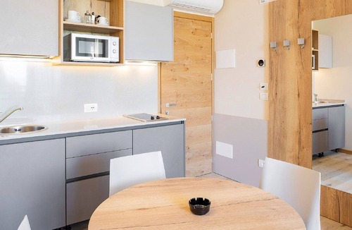 Costermano Apartment | Nice apartment for 4 people with WIFI, pool, A/C, TV and patio
