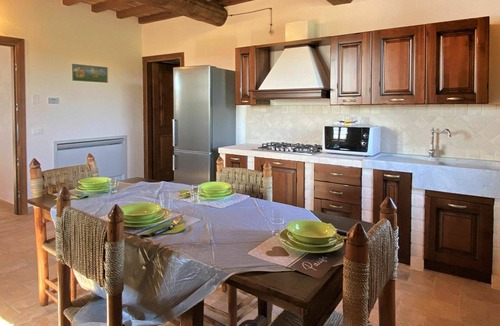 Guardistallo Apartment | Nice apartment for 4 people with A/C, pool, WIFI, patio, pets allowed and panoramic view