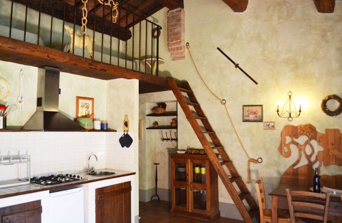Monteleone d'Orvieto Apartment | Nice apartment for 4 people with pool, WIFI, TV and pets allowed
