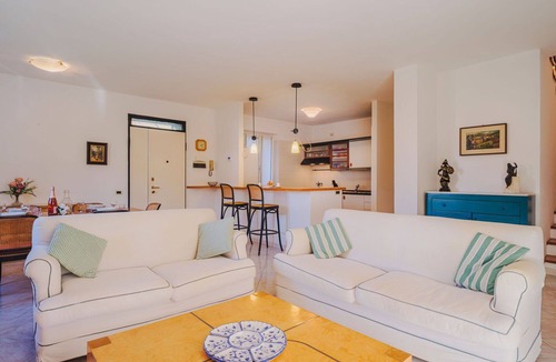 Ameglia House | Nice apartment in villa for 6 people with WIFI, TV, terrace and pets allowed, close to La Spezia