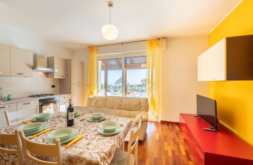 Silvi Villa | Nice apartment in villa for 4 guests with A/C, pool, WIFI, TV, patio and pets allowed
