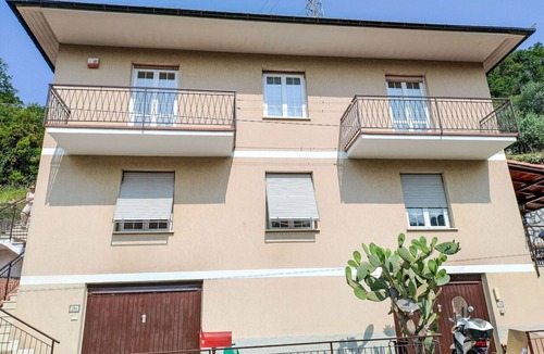 Casarza Ligure Apartment | Nice apartment for 6 people with A/C, WIFI, private pool, TV and terrace