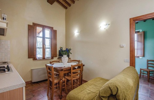 Casole d'Elsa Apartment | Nice apartment in Casole d'Elsa SI
