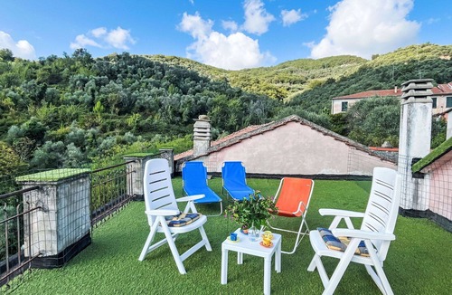 Valloria Apartment | Nice apartment for 6 guests with WIFI, TV, terrace and pets allowed