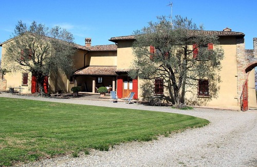 Chiavenna Rocchetta Apartment | Nice apartment for 4 people with A/C, WIFI, TV, patio, panoramic view and parking
