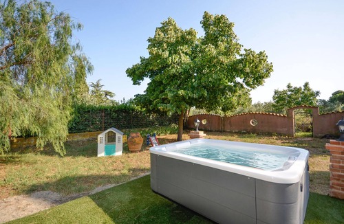 Campiglia Marittima House | Nice home in Campiglia Marittima with WiFi
