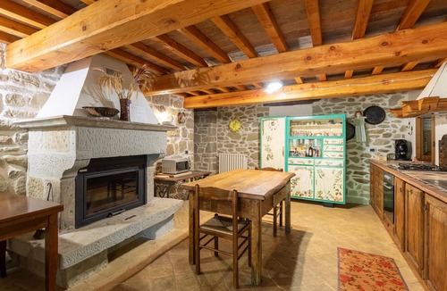 Pieve Santo Stefano House | Nice home in Pieve Santo Stefano
