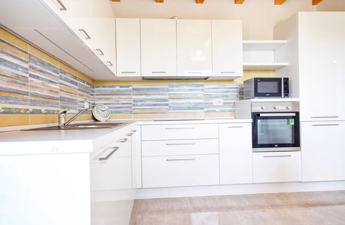 San Salvatore House | Nice home in Cogorno with ethernet internet