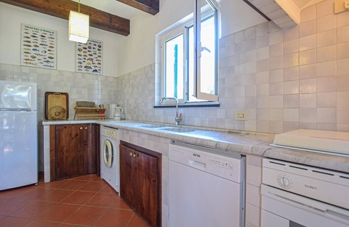 Le Grazie House | Nice home in Le Grazie -SP- with WiFi