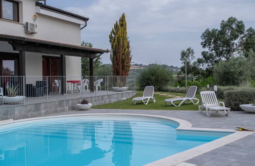 Citta Sant'Angelo Apartment | Nido delle Rondini by Interhome
