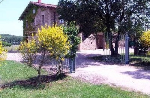 Torgiano House | 'Nido' mit Pool by Interhome
