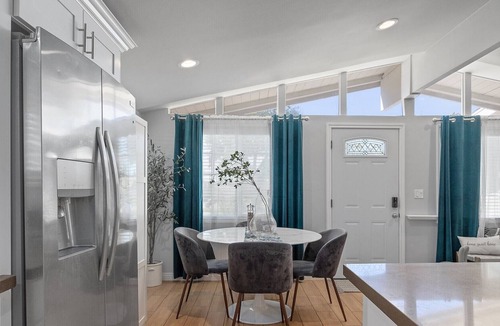 Northwest Anaheim House | OC Family Vacay 4 beds/3baths Ranch Home 3 miles fm Disneyland!