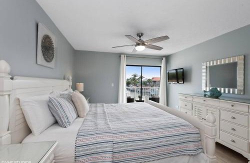 Key Largo House | Ocean Shores Villa 2 in Key Largo with pool and boat slip