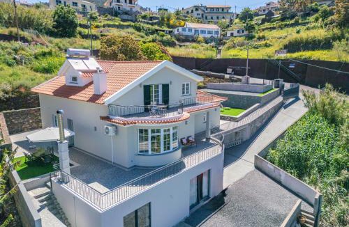 Calheta House | Ocean SkyLine
