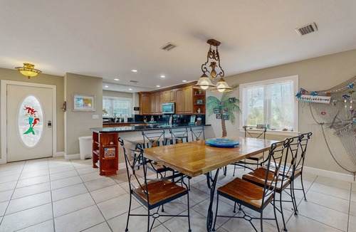 Cutthroat Harbor Estates House | Ocean-view snowbird retreat with private pool, rooftop, lanais, kayak & bikes