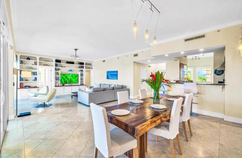 Islamorada Apartment | Ocean View Two Duplex Penthouses Retreat amenities: tennis court heated Pool Vista Key