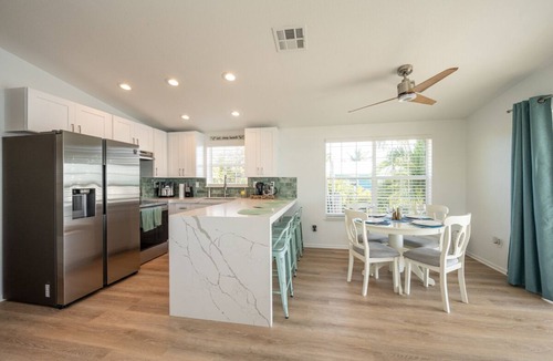 Bay Point House | Oceanfront Beach Home