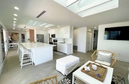 Key Largo House | Oceanfront Paradise in the Florida Keys Private Pool, Dock & Sunset Views